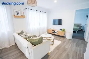 Green Olive - Image 4