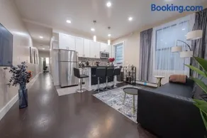 Brand New 3BR 2BA next to Central Park, elevator - Image 1