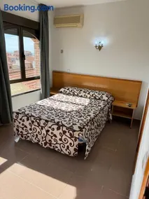 Hostal cazalegas - Image 4