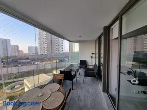 Modern apartment in Montemar - Image 2