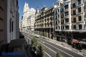 SUITES YOU Gran Vía - Image 4