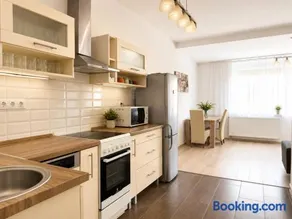 LOTZ Apartman - Image 2