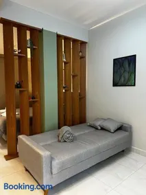 Studio com Garagem, Térreo com Acesso privativo e WIFI, a 5 Minutos do Centro - Image 5