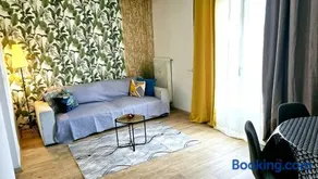 Paradise Apartment near downtown lake & Free Parking - local bike - Image 4