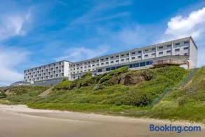 Newport Oceanfront Inn - Image 2