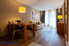 Andermatt, Gratis Parking, modern, Berge, Dorfkern - Image 3