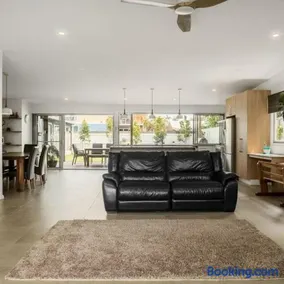 Family friendly beach house - Image 4