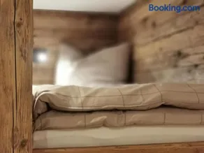 Apartamento vacacional con barbacoa, terraza y jardín | Vistas al jardín - Image 2