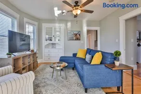 Stylish Apartment Near Downtown, Highways, Boston - Image 1