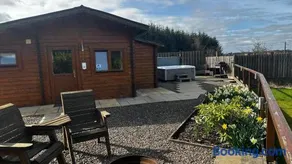 Lochinvar - Highland Log Cabin with Private Hot Tub - Image 1