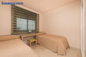 Amplio apartamento de 2 dormitorios vista mar lateral - Image 4