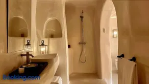 Guesthome in Fira w pool for 8guests - Image 2