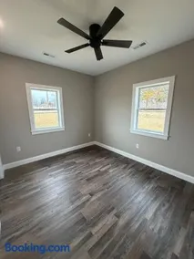Peaceful New Ranch Retreat in Exline, Iowa - Image 2