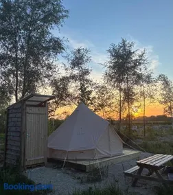 Tipi du lac - Image 1