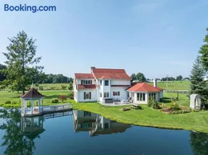 Country Cottage - Image 2