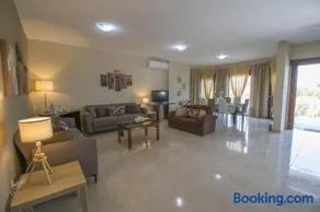 Villa George by RentalsPro Services - Nea Potidea Halkidiki - Image 1