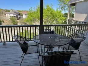 Lake Travis Oasis next to Pool, Marina, Boat ramp - Image 2