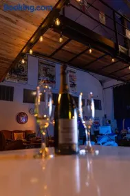Vintage Loft Garage Loft 285m2 Parking Clubs Auto Proche Le PAL - Image 3