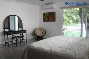 Cozy and beautiful family home full of charm - Image 3