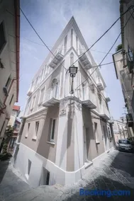 Palazzo Paladini - Luxury Suites in the Heart of the Old Town - Image 4