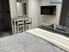 Arlington - private room and en-suite - Image 3