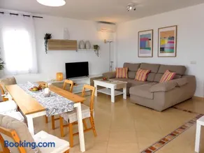 Agréable maison de vacances entièrement équipée avec barbecue, piscine et terrasse | Vue plage - Image 1