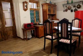 apartmány Antik Pratterov Dom - Image 3