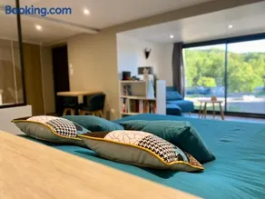 220 Le Studio - Image 1