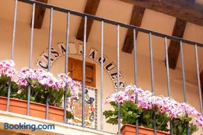 Charming House in Orés - Image 1