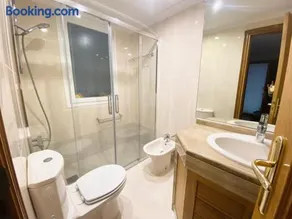 Ondarreta Beach Apartment - Image 1