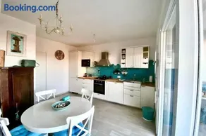 Marisienne Sweet Home - Image 1