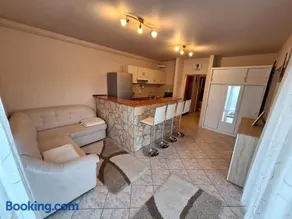 Makra-tető Öregtölgy Apartman - Image 4