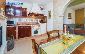 One-Bedroom Apartment In Kosinozici - Image 2