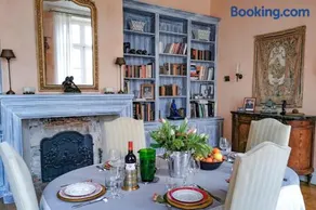 Charming 14th Century Village Chateau with gardens and outdoor pool - Image 4