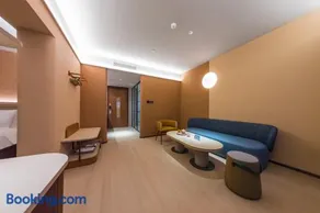 Eastern Light International Qingdao - Image 2