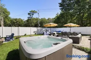 Pocono Oasis Hot Tub Game Room Fenced Yard - Image 2