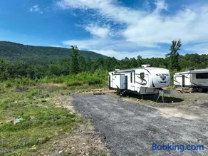 Ouachita Outpost RV Park - Image 1