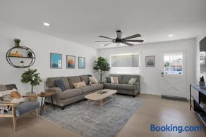 Modern Home with Pool Near ASU & Scottsdale - Image 3