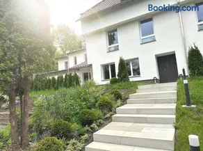 103 m2 geräumiges familienfreundliche Ferienwohnung mit Infrarotsauna in Erfurt - Image 1