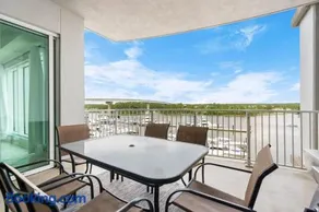 Wharf 412 by Youngs Suncoast - Image 2