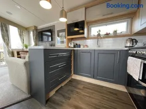 Seton Sands Haven Holiday Park - Prestige Caravan - Image 5