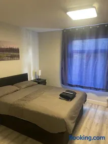 A A Guest Rooms Woolwich - Image 5