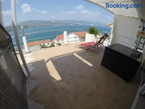 Palace View - Image 2