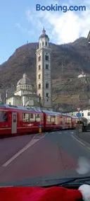 Tirano Express Comfort 2P Appartamento spazioso con vista montagne, ideale per famiglie e gruppi - Image 2