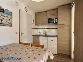 Appartement rénové 2 pièces, ski aux pieds, 4 personnes - FR-1-455-113 - Image 2