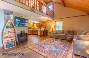 Cherokee Lake Cottage by Staycating Partners - Image 4