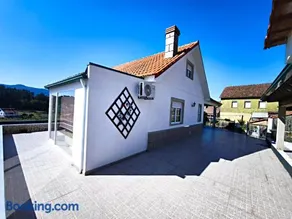 PESO RIVER HOUSE - Image 2