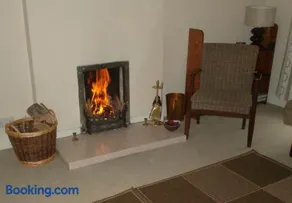 Hallmount Cottage - Belfast - Image 5