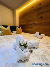 Apartamentos Prestige Málaga - Suite I - Image 4
