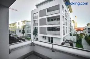 Deluxe Ferienwohnung Apartment Stuttgart Centre/Milaneo - Image 2
